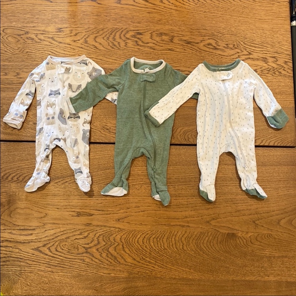 3 Cloud Island sleep  ‘n plays / newborn